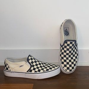 {Vans} checkered black and white